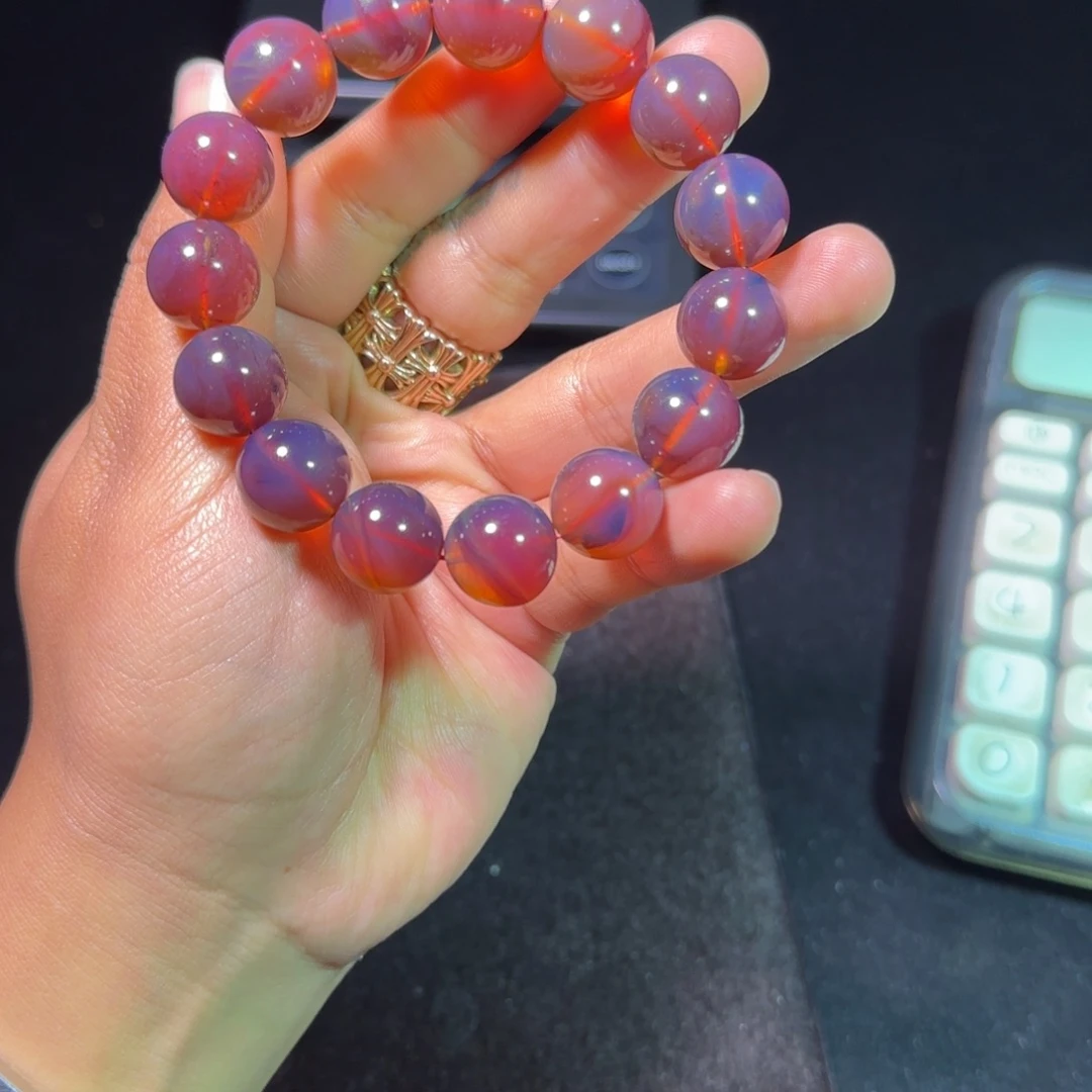 琥珀未镶嵌裸石琥珀