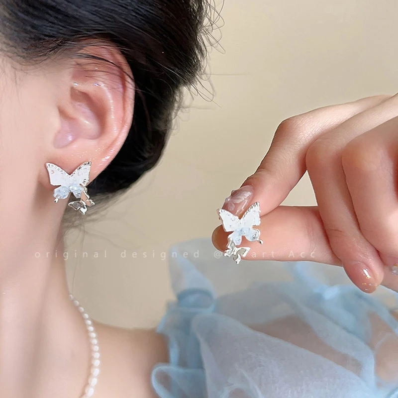 合金锆石耳饰甜美气质高级感微镶锆石耳钉女小众设计耳环百搭耳饰