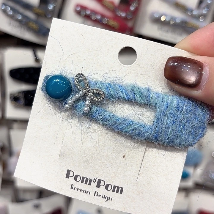 布艺铁合金蓝色蝴蝶结一个