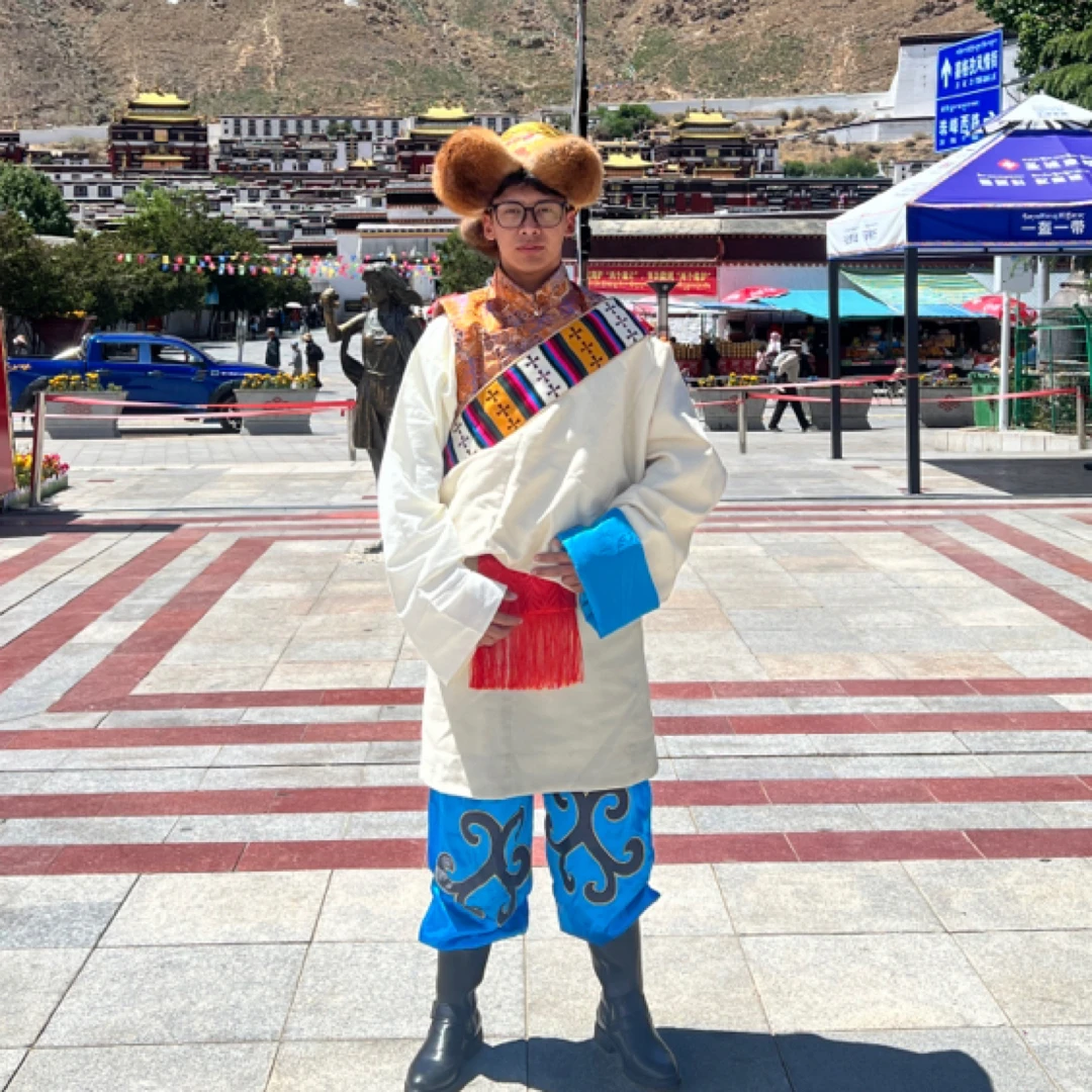 氆氇(谢玛)男士传统氆氇袍