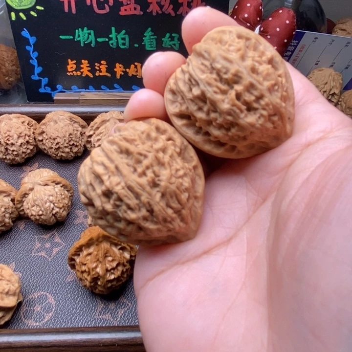 吊坠文玩核桃金牛35