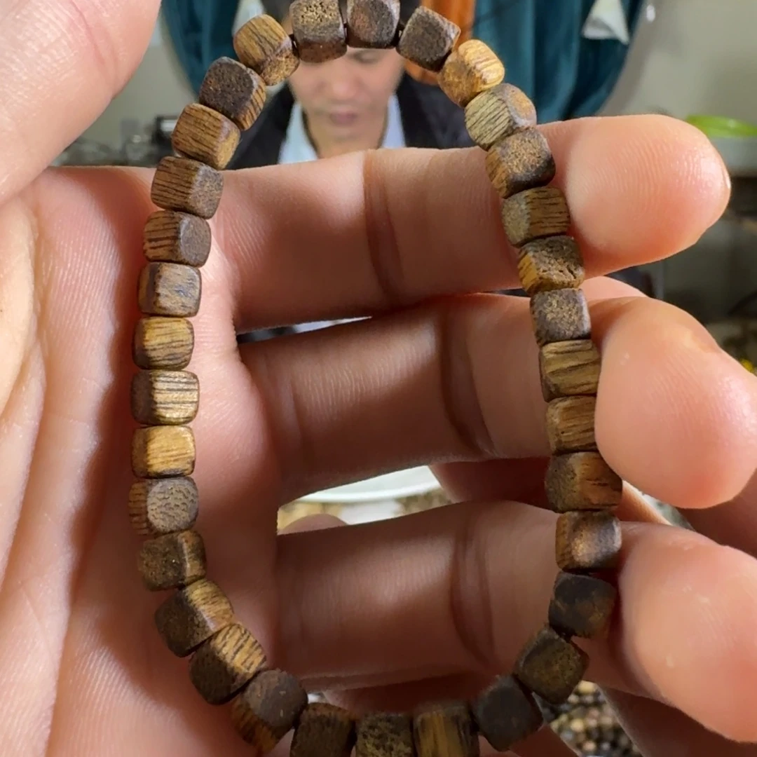 福利品 奇楠沉香手串方珠3g+ 卡5