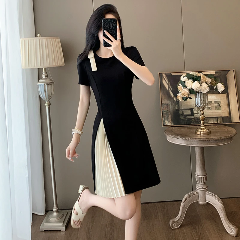 法式百褶拼接连衣裙女夏季洋气减龄修身显瘦超好看小个子小黑裙子