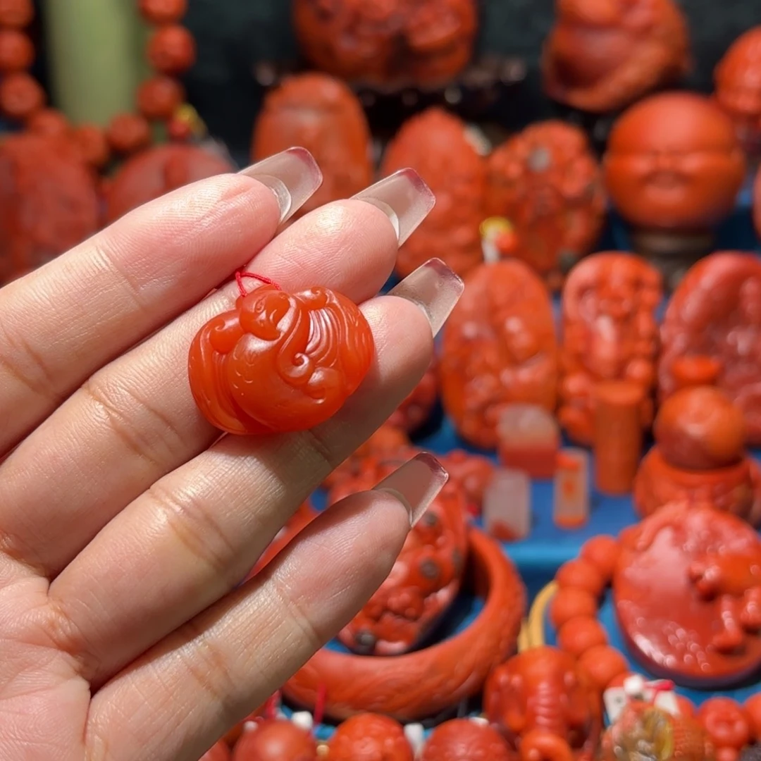 南红玛瑙雕刻未镶嵌