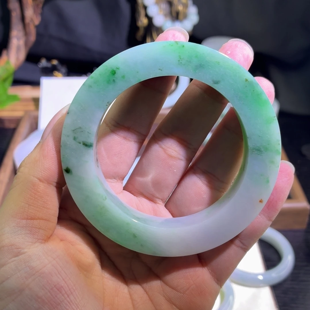 定制翡翠未镶嵌正圈