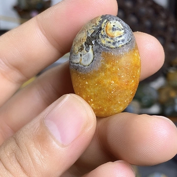 石头戈壁籽料372原石