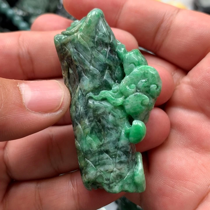 翡翠颈饰未镶嵌保真天然A货翡翠