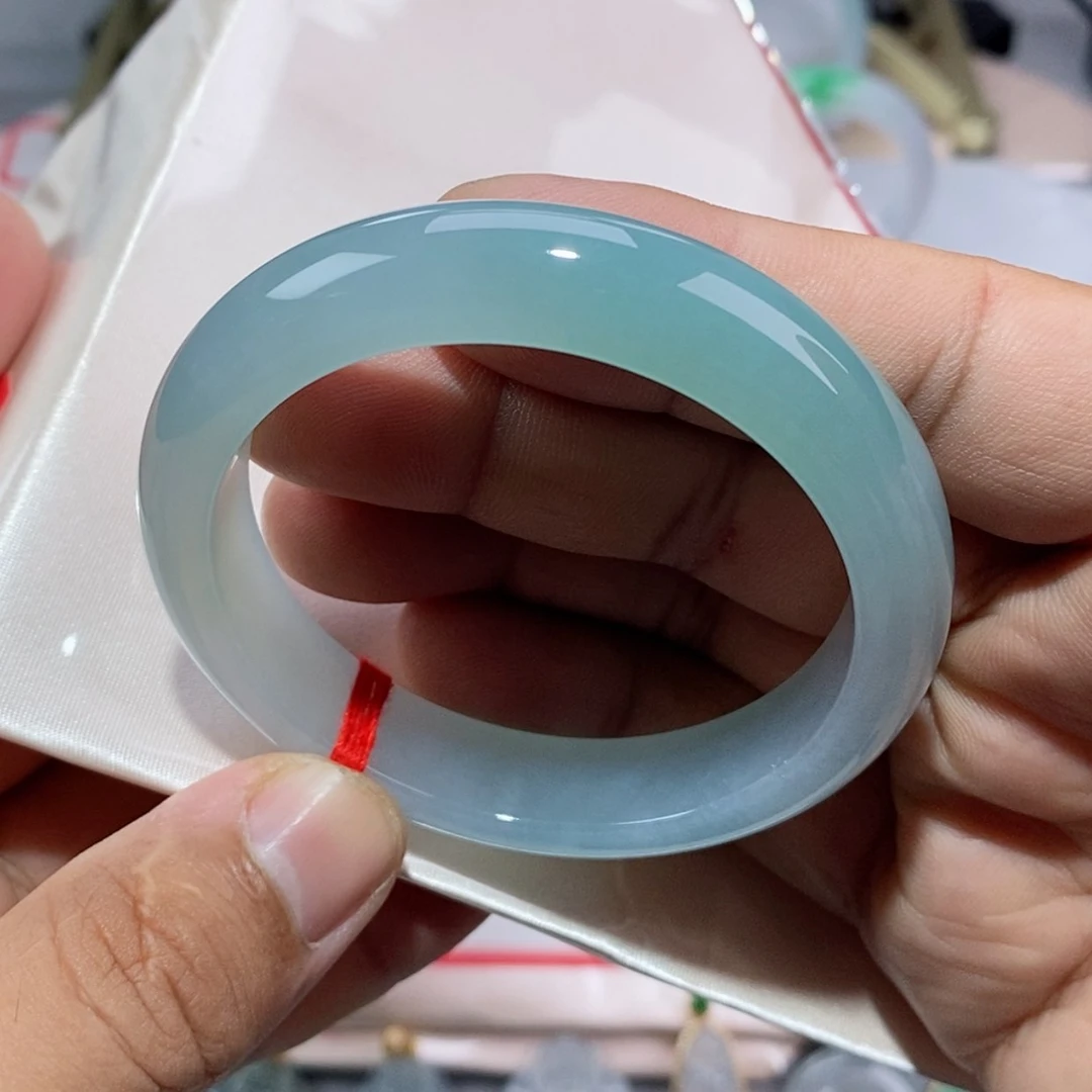 【闪购商品】未镶嵌手镯翡翠