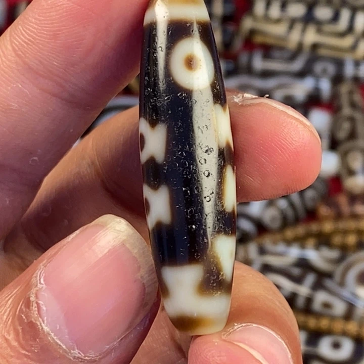 只买单纯的吊坠，没带链子，属的性质。