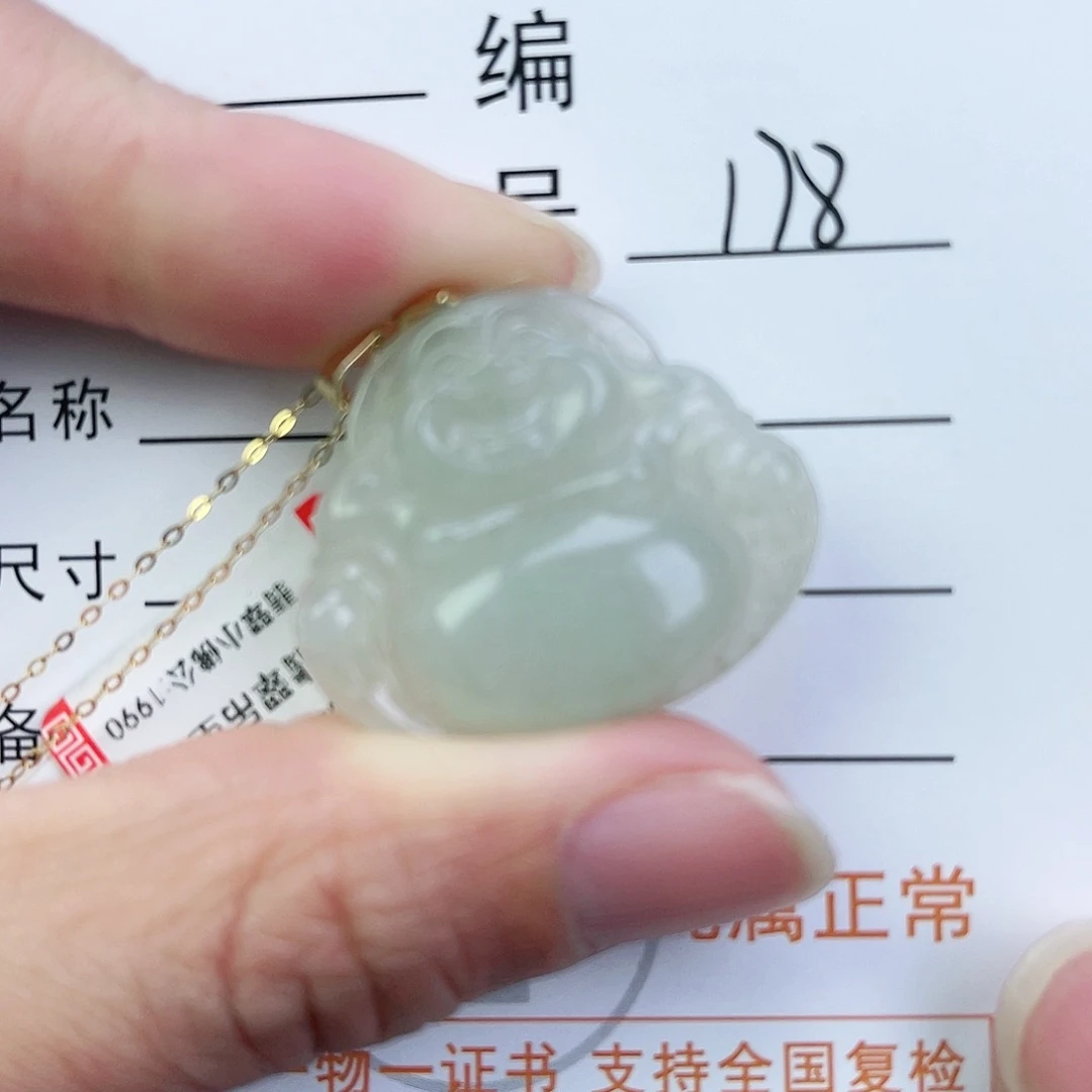 翡翠颈饰未镶嵌佛公