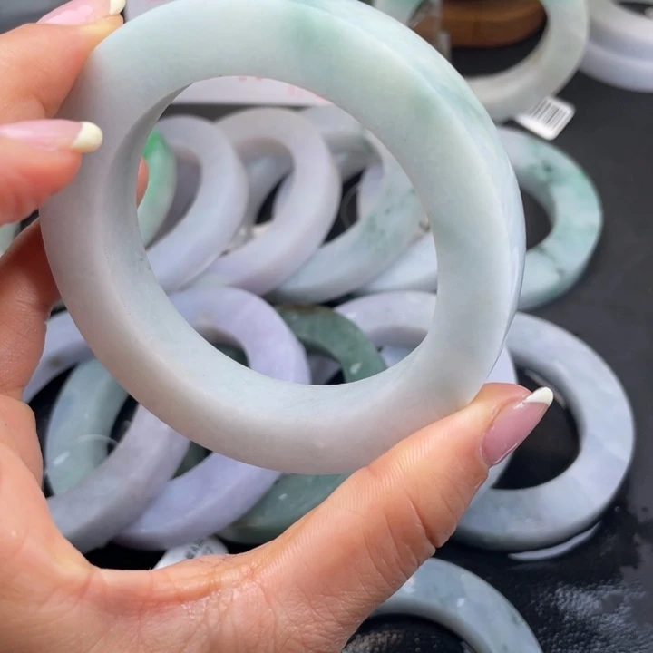 定制翡翠翡翠手镯未镶嵌M***座