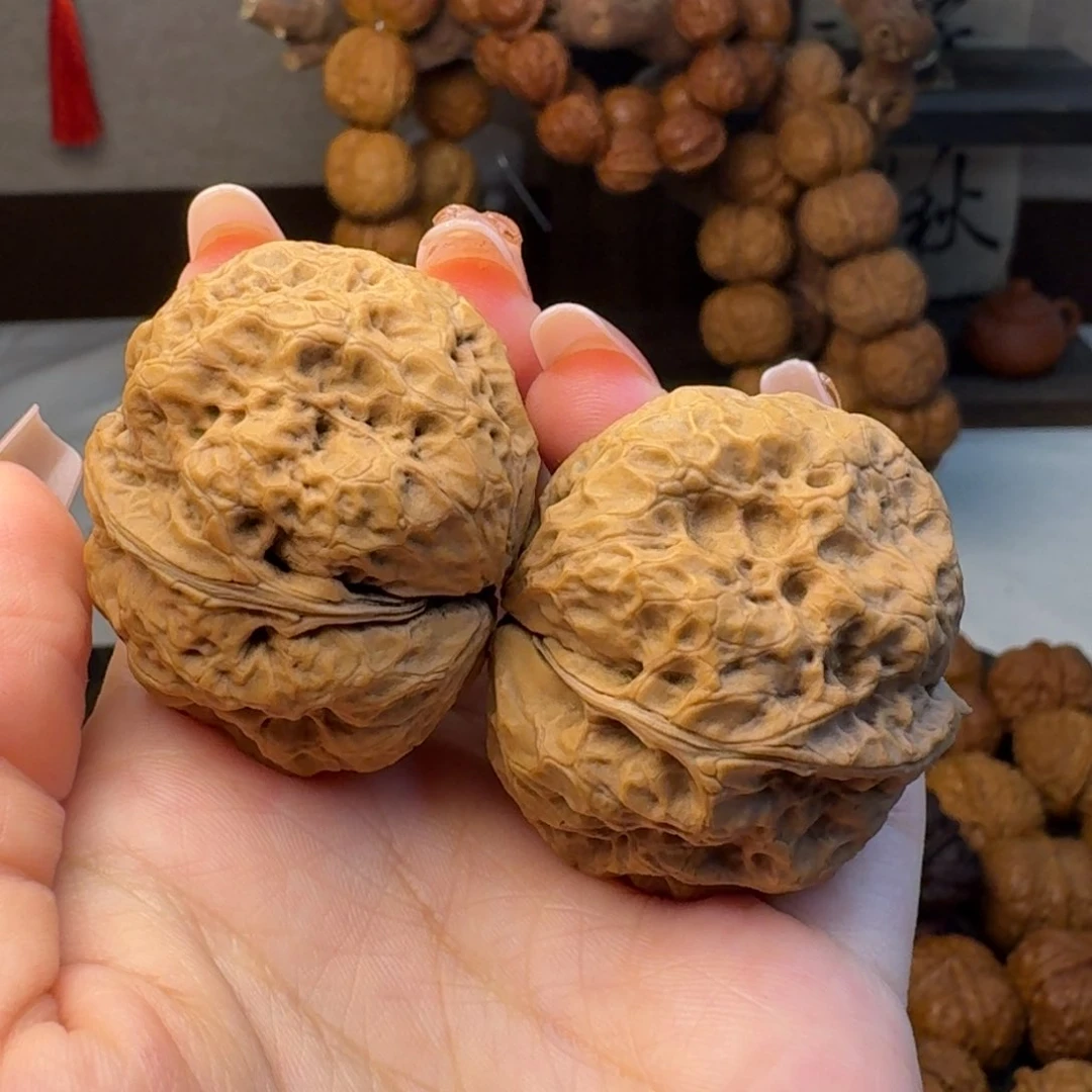 文玩核桃把件魔鬼筋肉蟾42.8