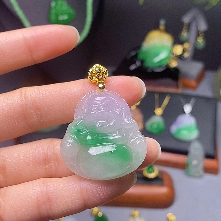 翡翠未镶嵌吊坠(赠链)