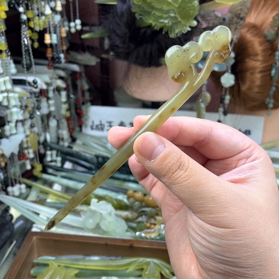 蛇纹石玉发饰未镶嵌双面雕工