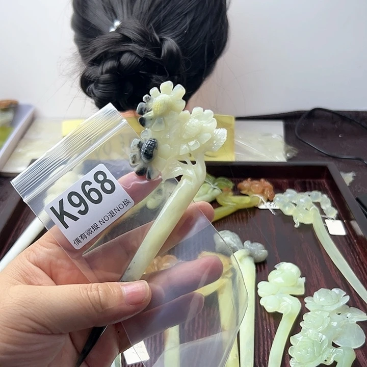 蛇纹石玉发饰合金紫*