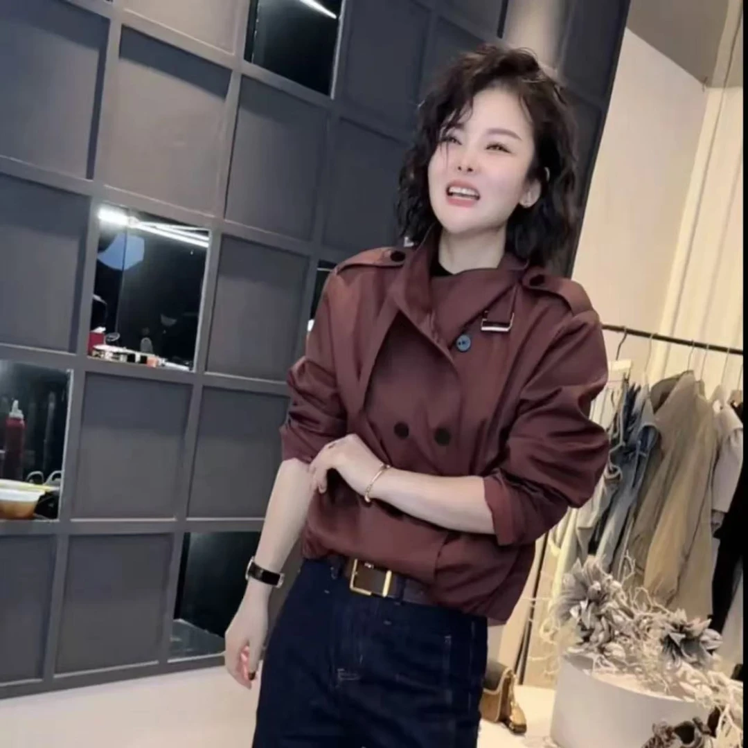 《姚家优麦汇》Y5271早春款冲锋衣设计感百搭时尚外套休闲女款
