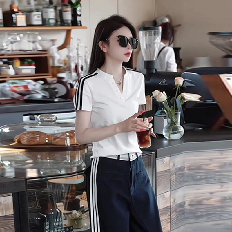 松弛感气质百搭V领T恤小衫女夏季新款高腰显瘦时尚休闲上衣女