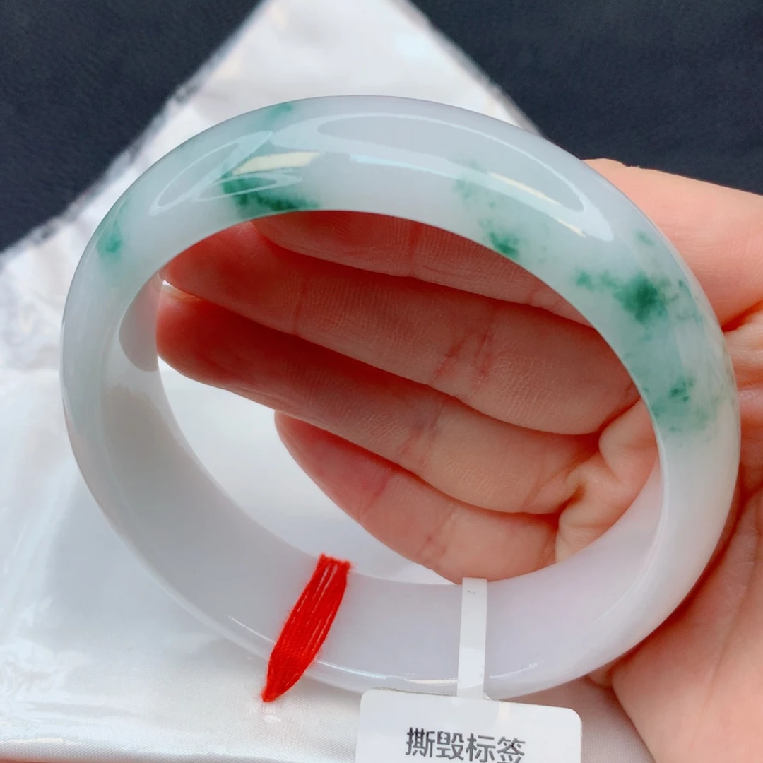 翡翠未镶嵌手镯59-60胶润飘花轮胎
