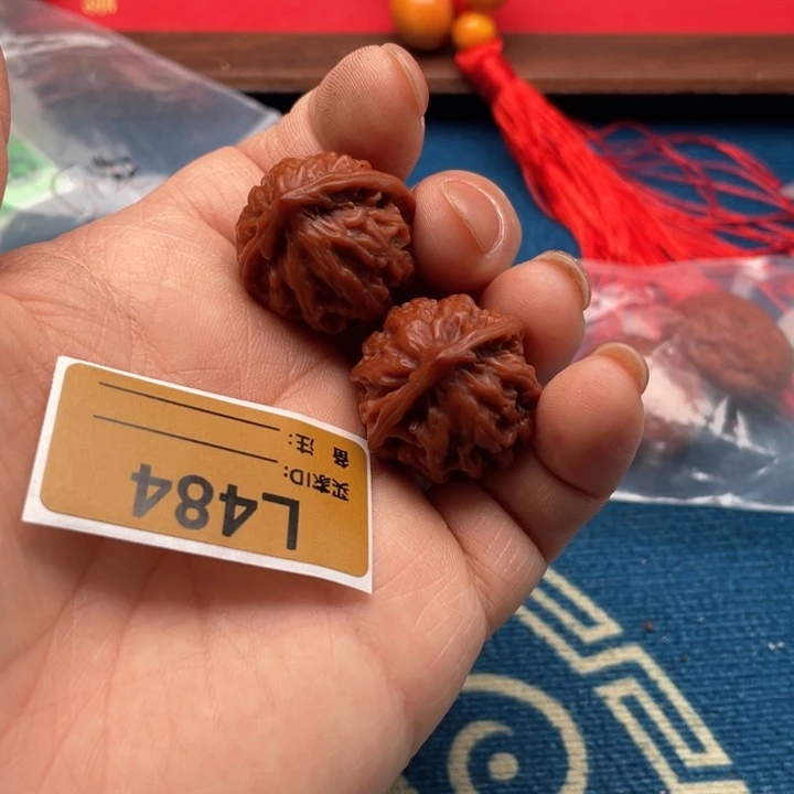文玩核桃吊坠手捻