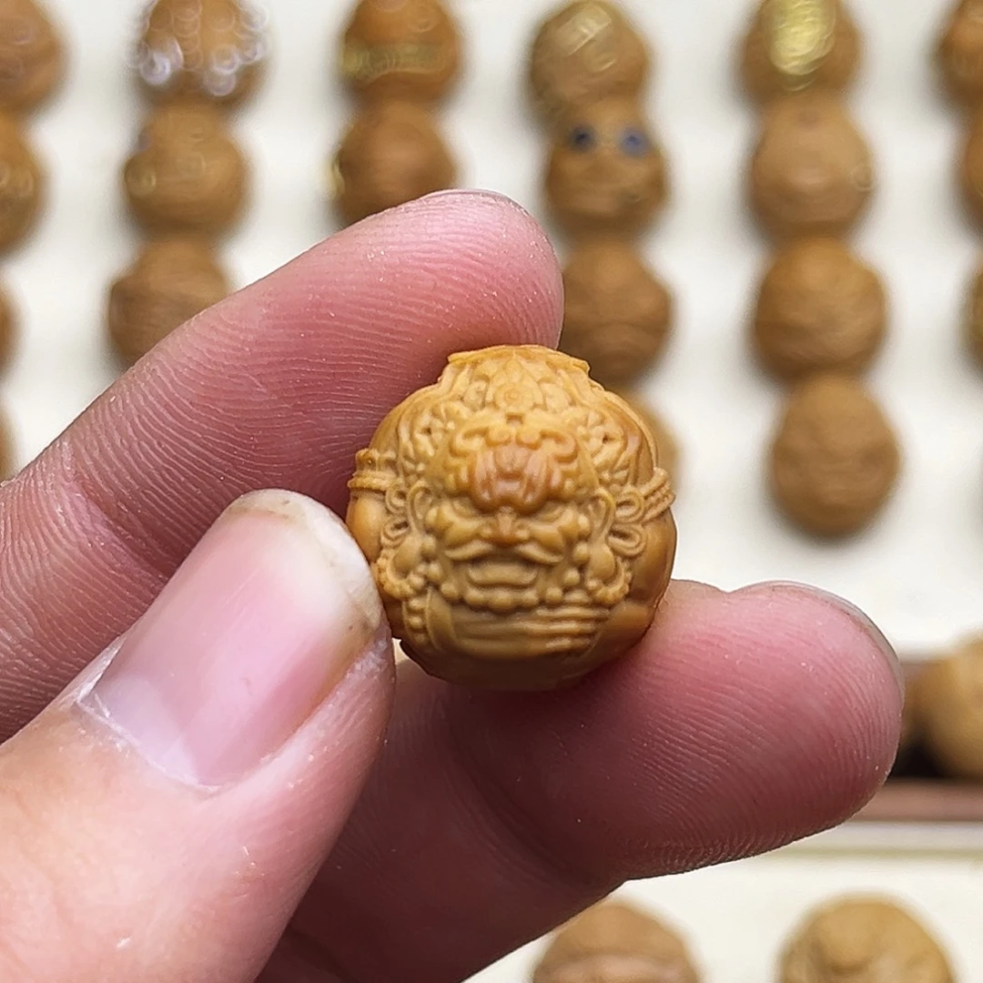 吊坠猴头核桃黄财神16