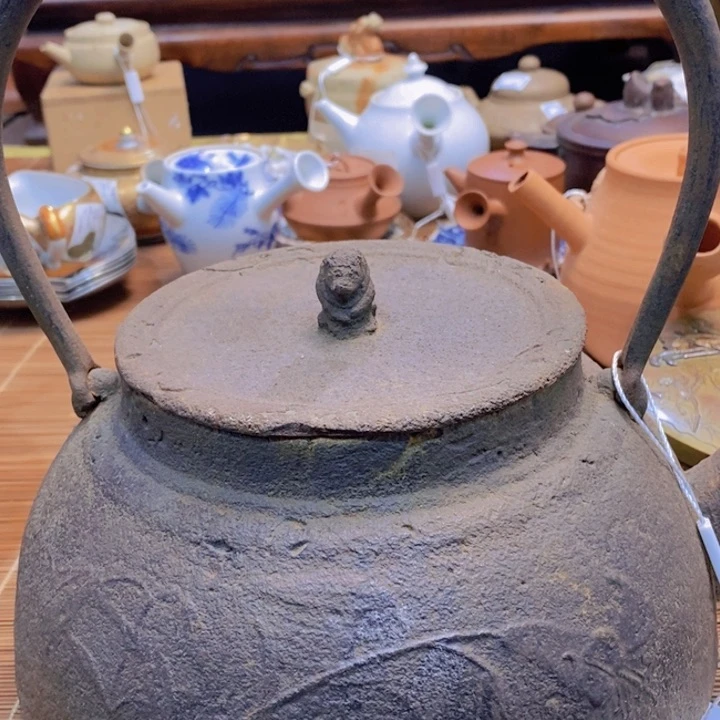 27家用精美铁壶一客