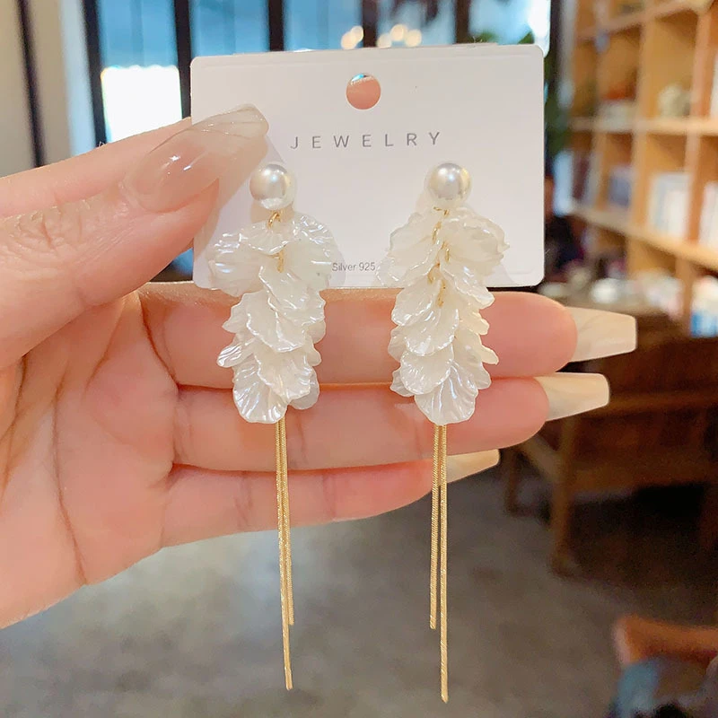 铜合金亚克力耳饰 气质轻奢花瓣长款流苏耳环时尚网红百搭耳钉