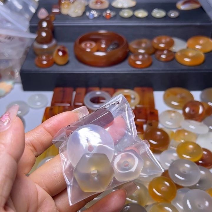 H***.玛瑙/玉髓1合金004