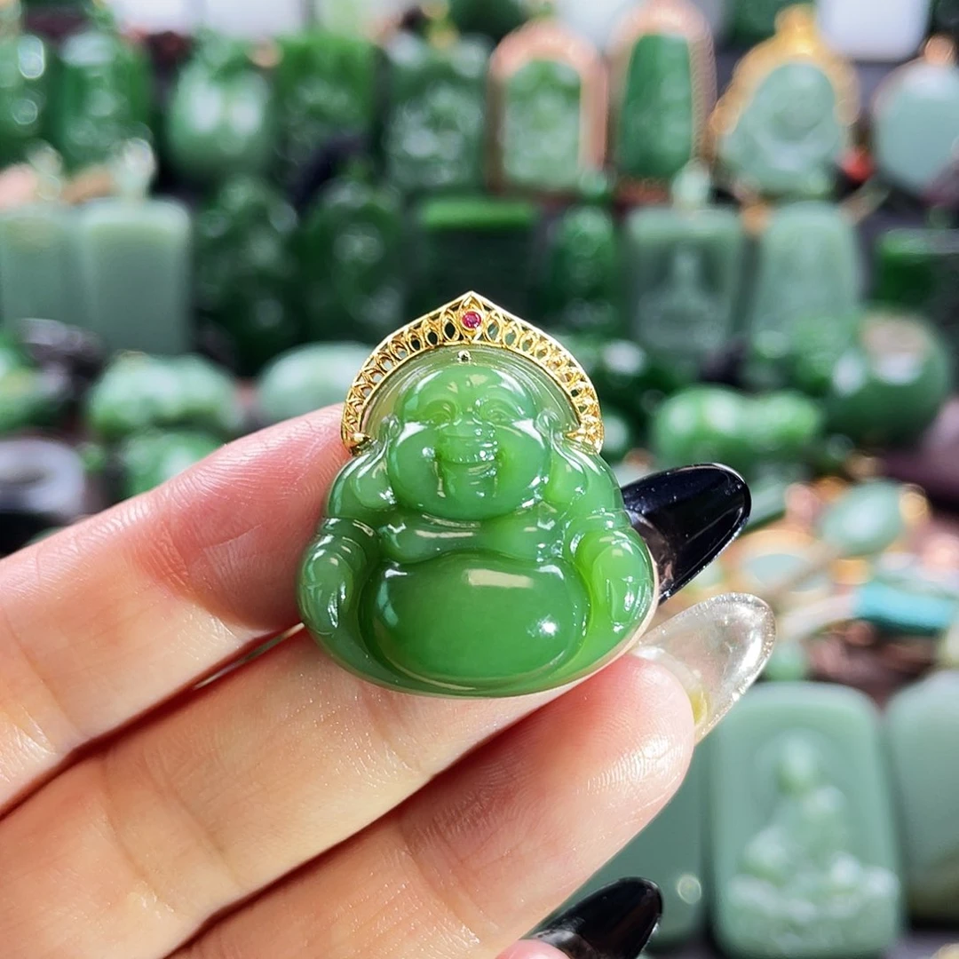 和田玉挂件18K金镶嵌