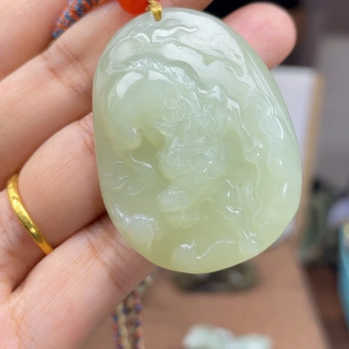 颈饰未镶嵌和田玉