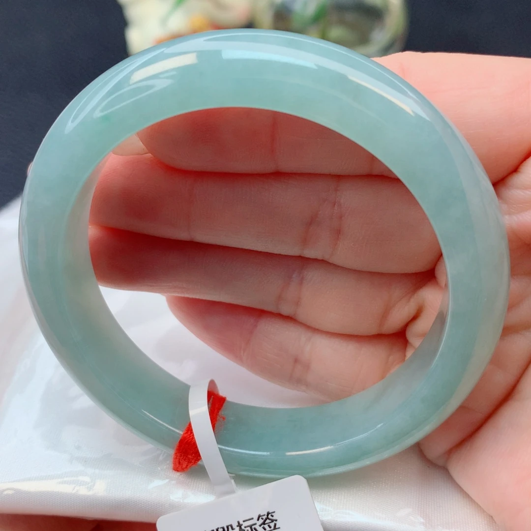 翡翠未镶嵌手镯53-54糯冰蓝底