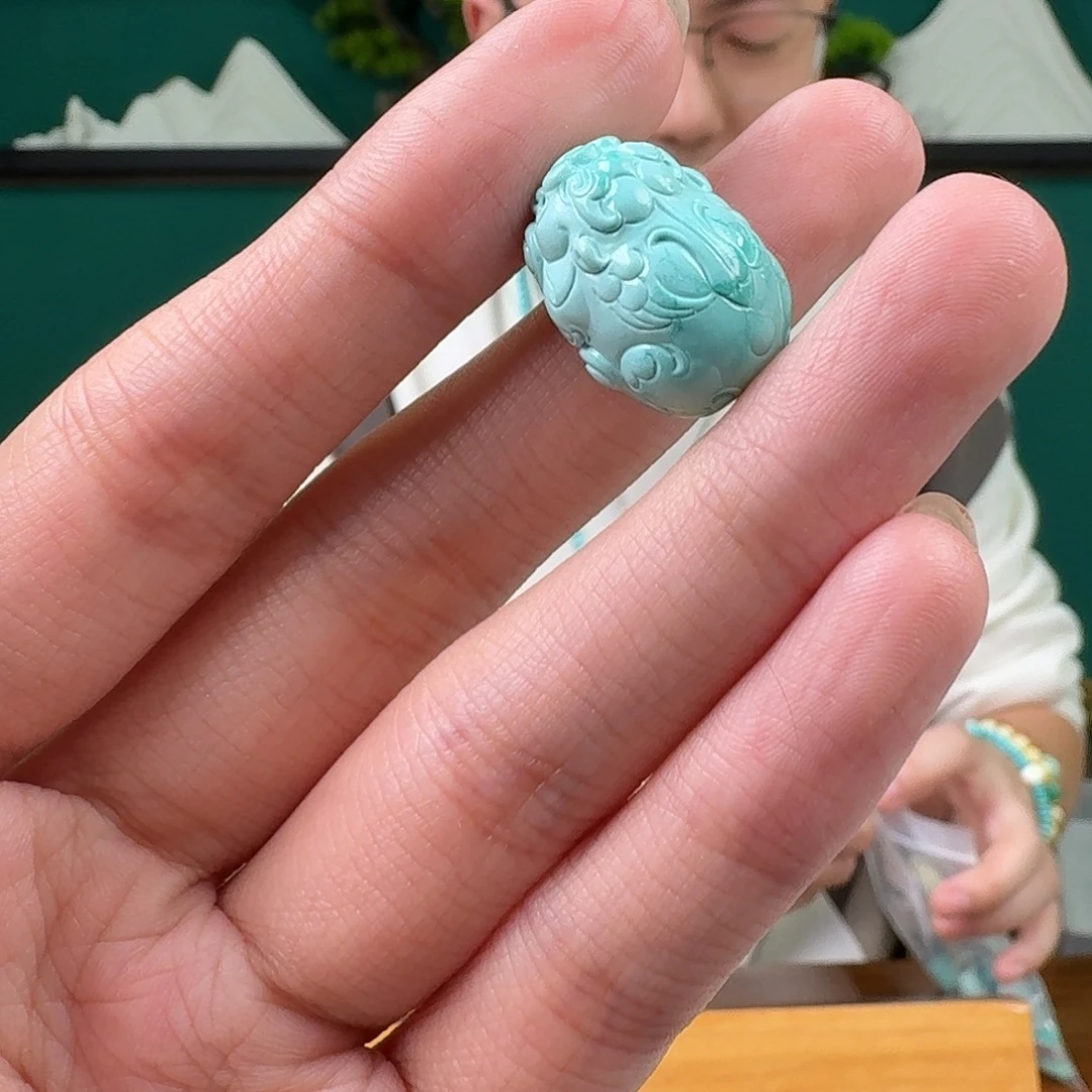 绿松石未镶嵌珠宝奇石