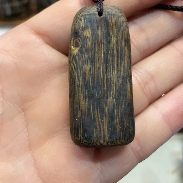 沉香吊坠品***鱼奇楠挂件红油老料