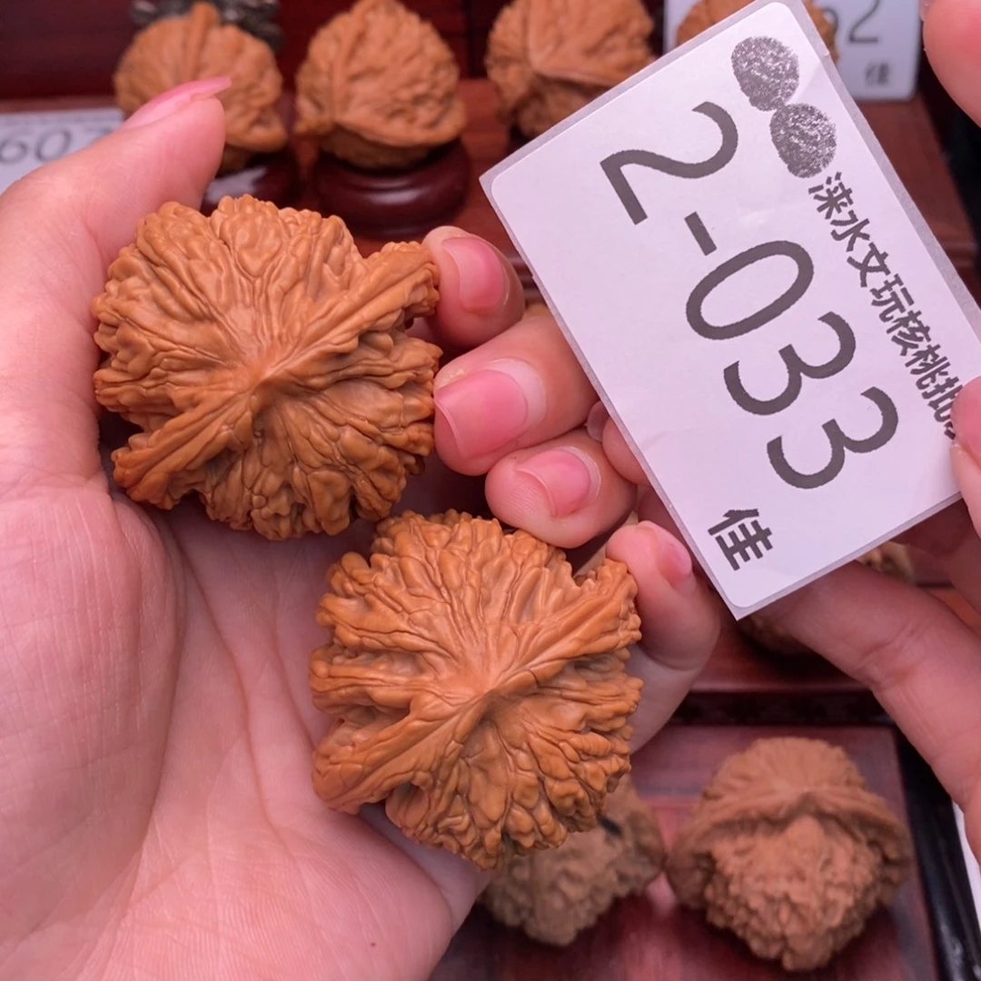 文玩核桃把件45虎头