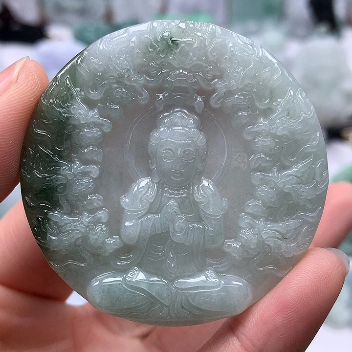 翡翠未镶嵌颈饰九龙观音福利