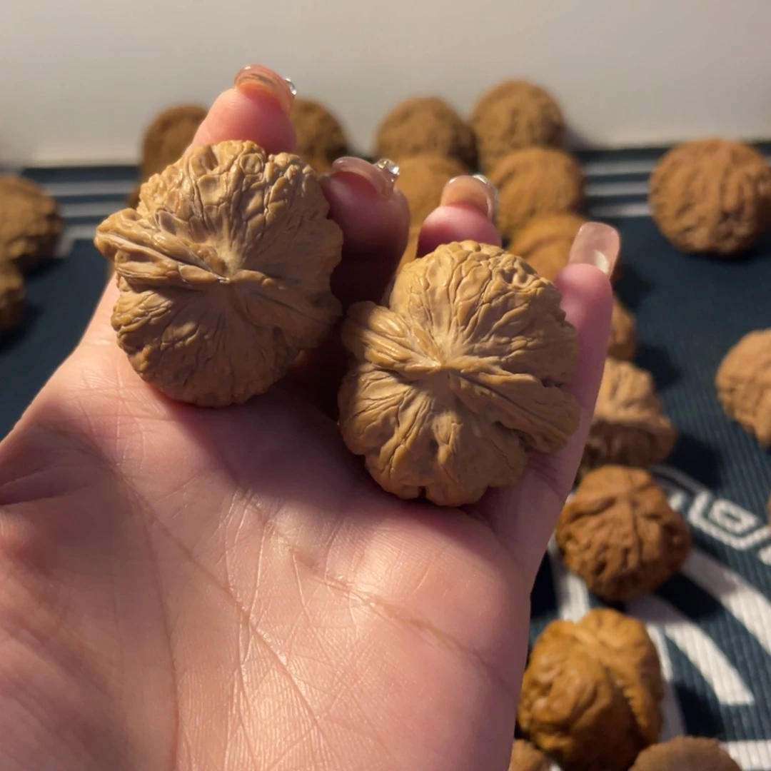 文玩核桃吊坠快***?元宝39.5