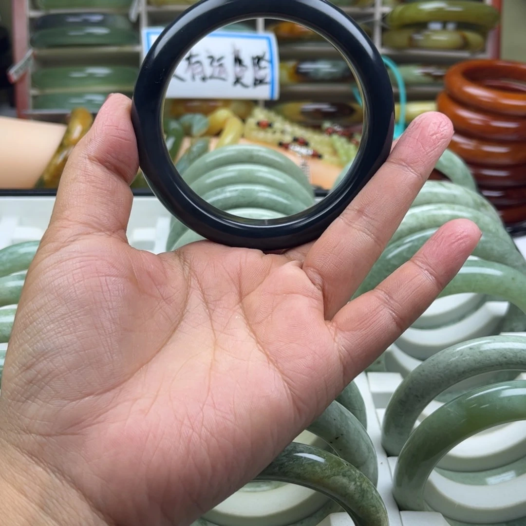 蛇纹石玉手镯未镶嵌大**闲