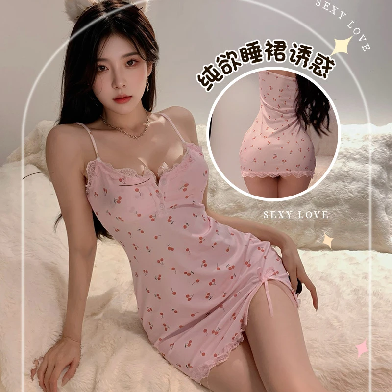 【斩男专属】2025露背性感镂空深v蕾丝睡裙女辣妹碎花