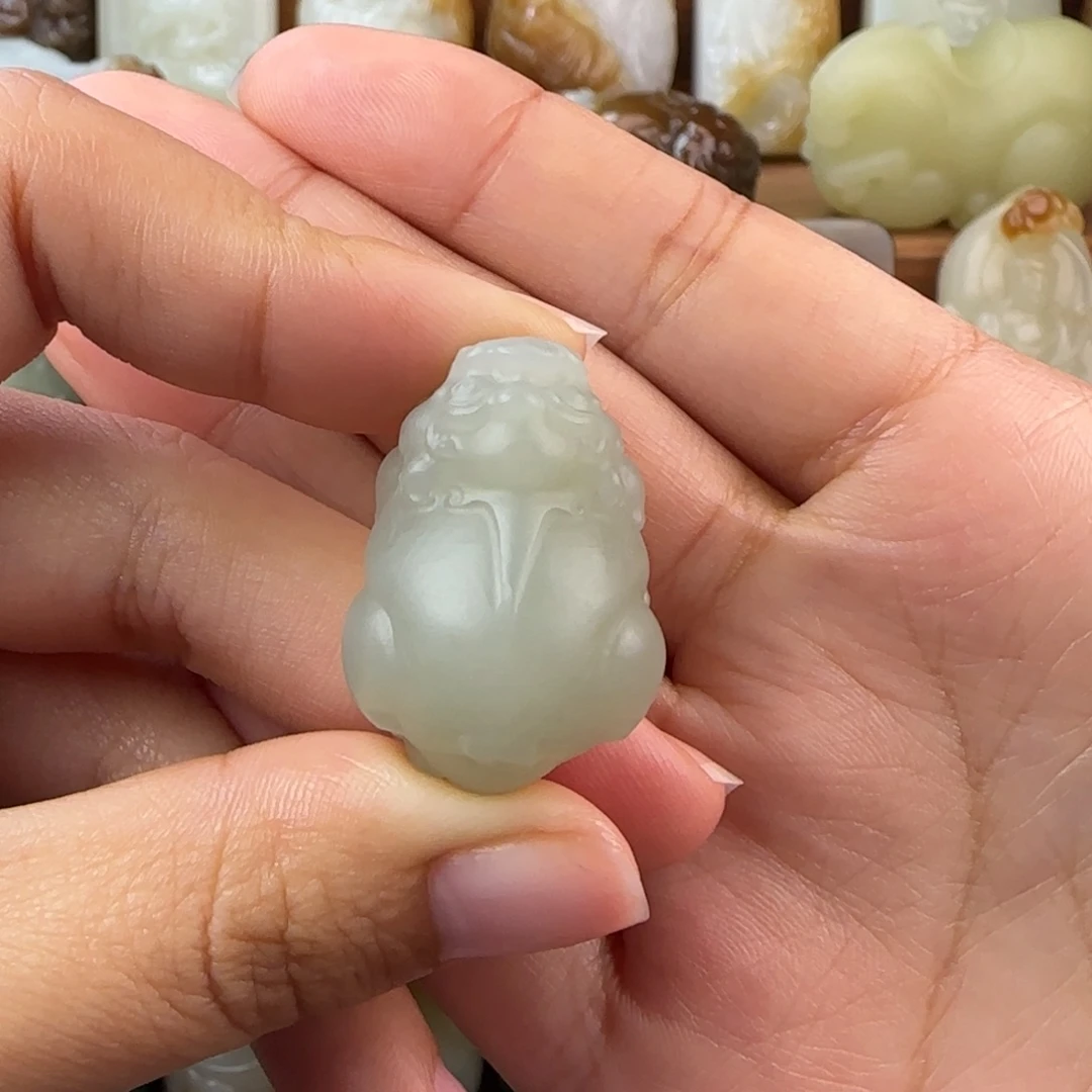 定制和田玉未镶嵌和田玉