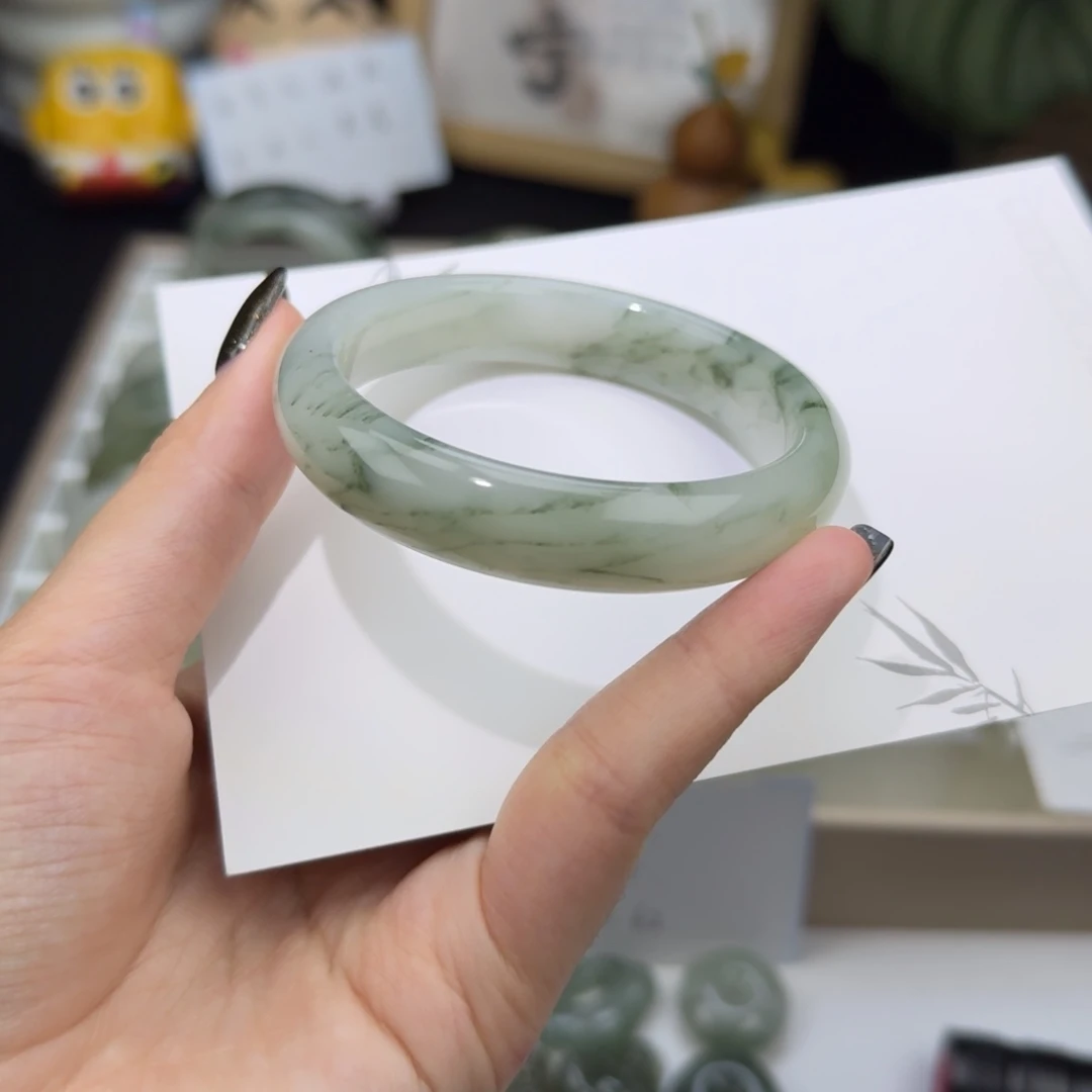 石英质玉（天山翠）未镶嵌手镯56.5圈口