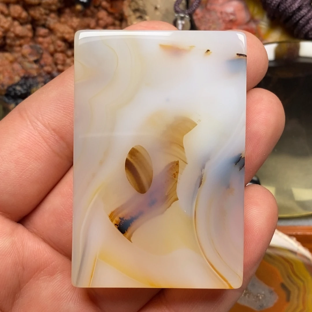 玛瑙/玉髓未镶嵌颈饰挂件