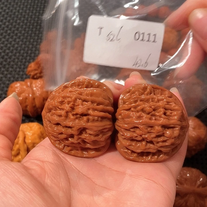 小***米文玩核桃吊坠四座楼42.5