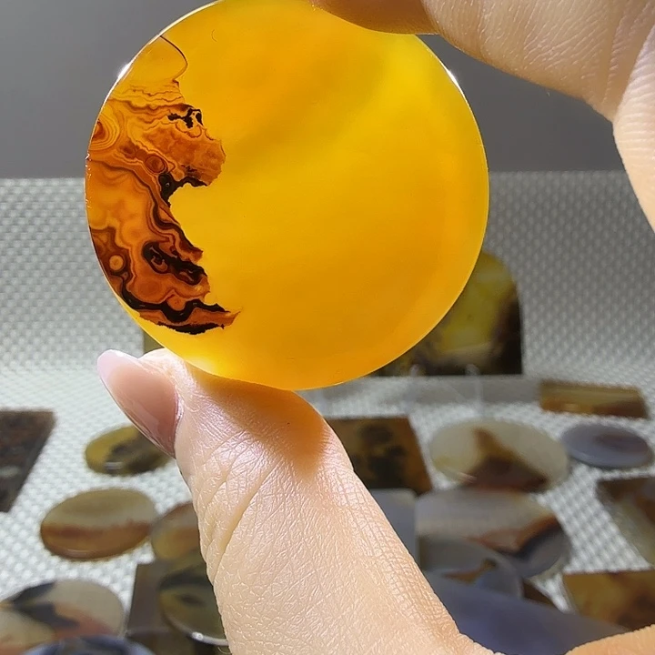 玛瑙/玉髓未镶嵌吊坠(不含链)68