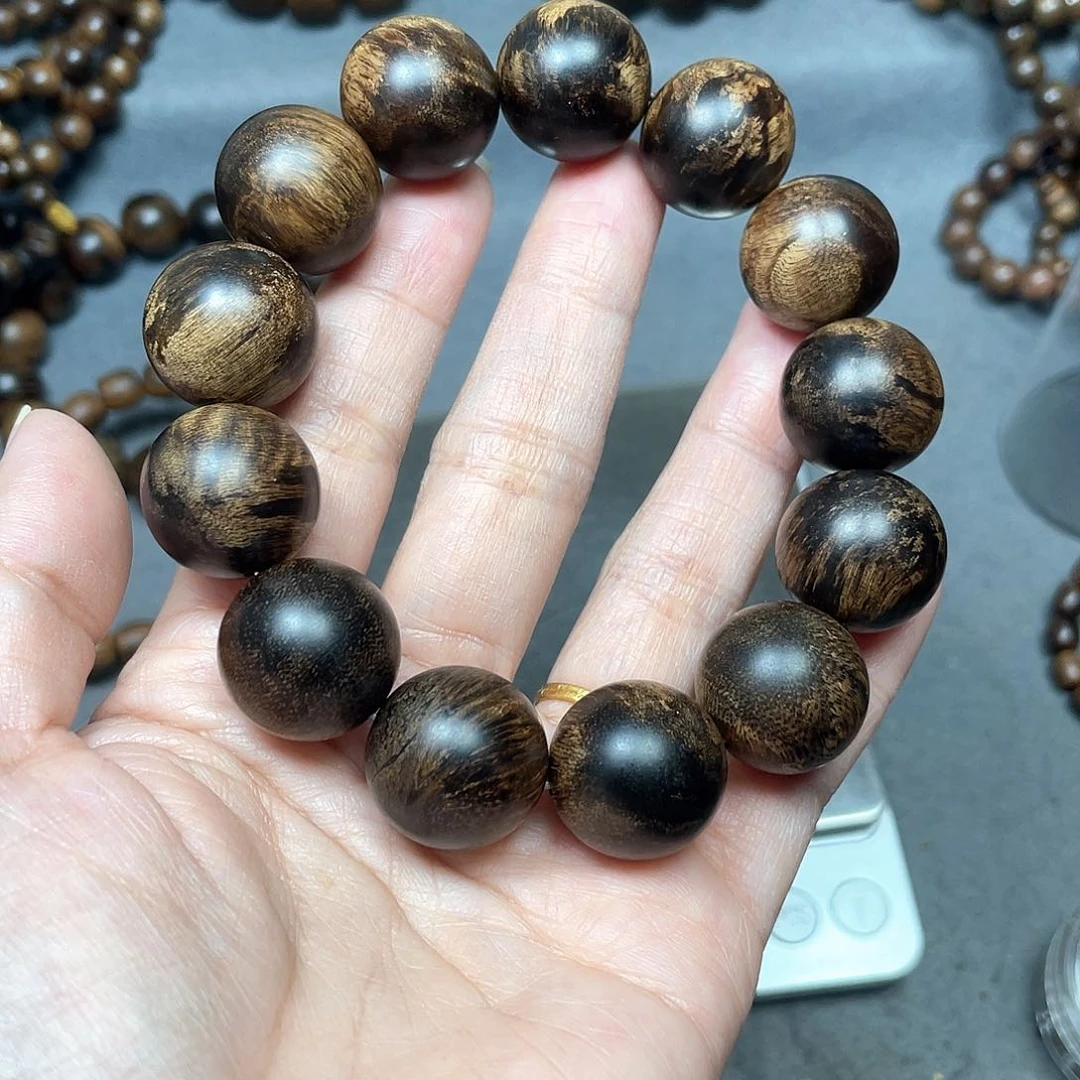 沉香手串白棋瘤疤1.8