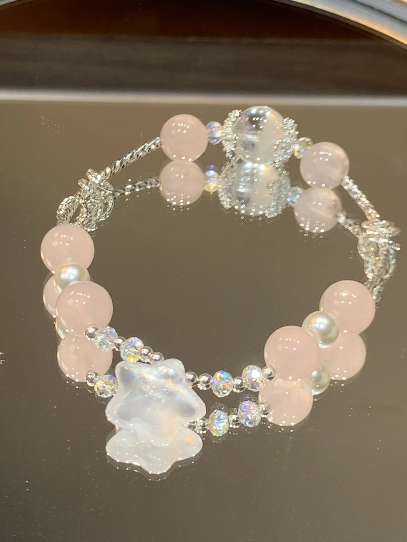 单圈粉水晶搭贝珠加小星星和白幽灵大珠款手串A18