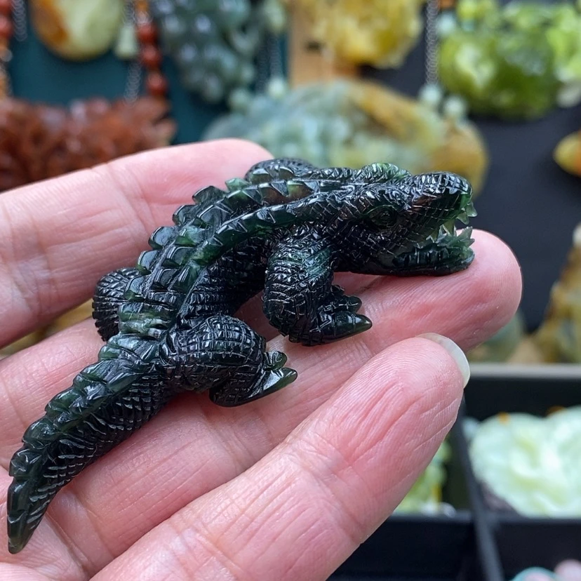 【闪购商品】未镶嵌蛇纹石玉吊坠