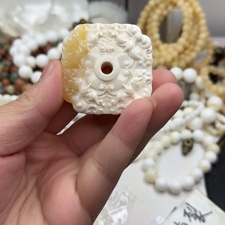 念***北大果紫檀（缅甸花梨）手把八方来财21号