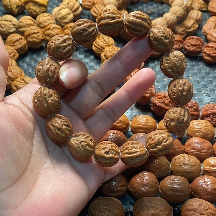 脾***好手串文玩核桃京八棱