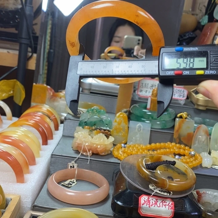 石英质玉（黄龙玉）未镶嵌手链