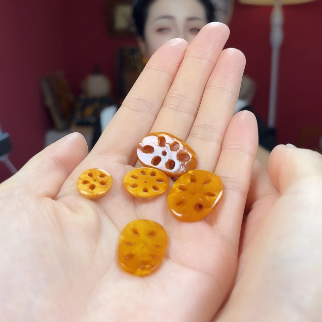 蜜蜡未镶嵌颈饰藕片一组