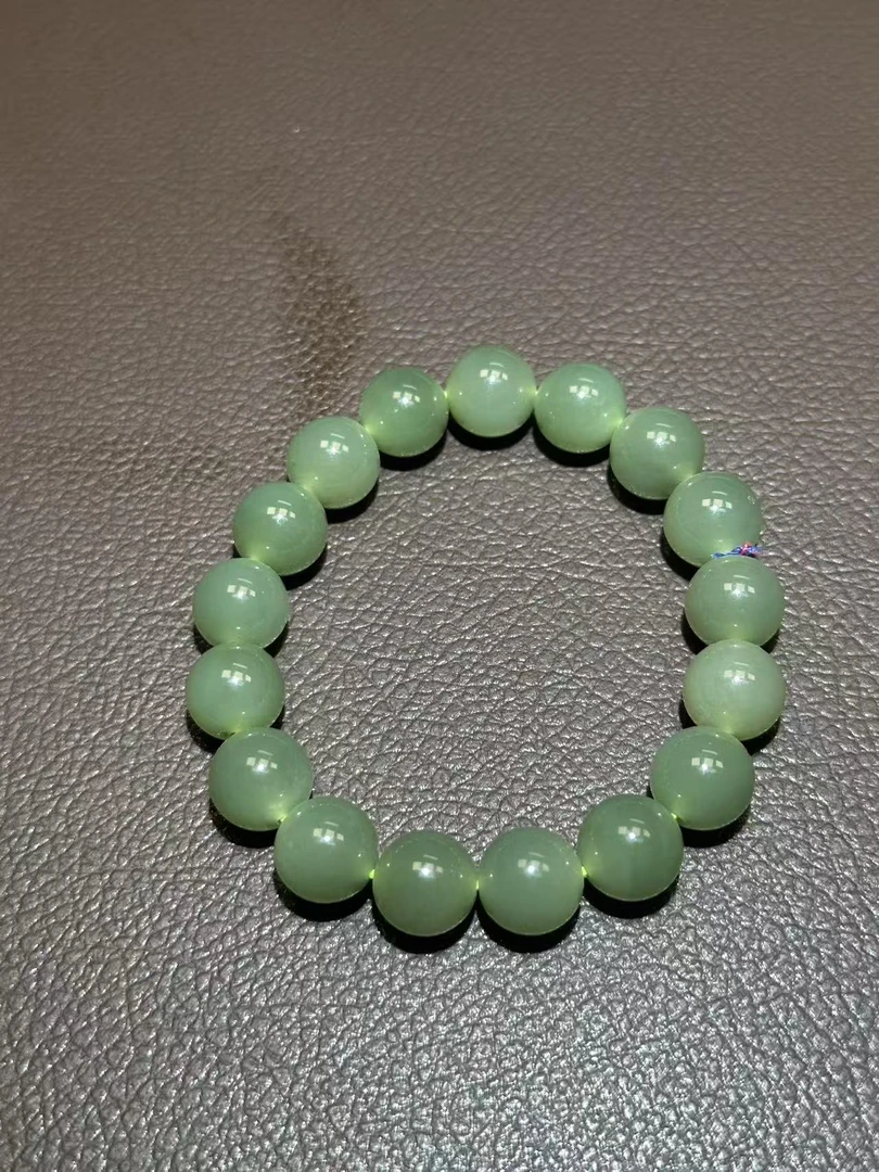 和田玉湖水绿手串(多样性拍一发一)